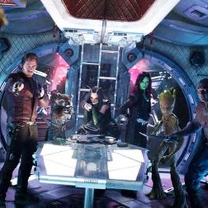 AVENGERS: INFINITY WAR, FROM LEFT, CHRIS PRATT AS STAR-LORD, ROCKET (VOICED BY BRADLEY COOPER), POM KLEMENTIEFF AS MANTIS, ZOE SALDANA AS GAMORA, GROOT (VOICED BY VIN DIESEL), DAVE BAUTISTA AS DRAX, 2018. ©MARVEL/©WALT DISNEY STUDIOS MOTION PICTURES