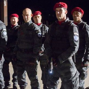 Colony: Season 1 - Rotten Tomatoes