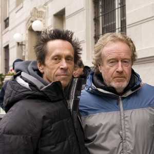 AMERICAN GANGSTER, producer Brian Grazer, director Ridley Scott, on set, 2007. ©Universal Pictures