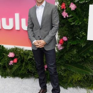 Tommy Dewey at arrivals for Hulu''s 2017 Upfront Presentation, La Sirena, New York, NY May 3, 2017. Photo By: Jason Smith/Everett Collection
