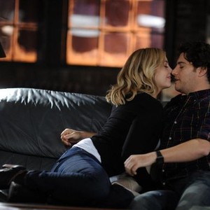 Happy Endings, Abby Elliott (L), Adam Pally (R), 'The Straight Dope', Season 3, Ep. #15, 03/29/2013, ©ABC