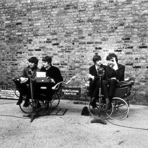 A HARD DAY'S NIGHT, George Harrison, John Lennon, Ringo Starr, Paul McCartney, 1964.