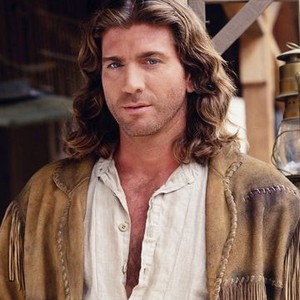 Joe Lando as Byron Sully