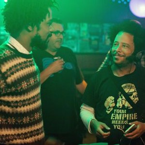 SORRY TO BOTHER YOU, FROM LEFT: LAKEITH STANFIELD, DIRECTOR BOOTS RILEY, ON SET, 2018. PH: PETER PRATO/© ANNAPURNA PICTURES