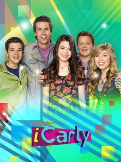 iCarly: Season 2, Vol. 1 : Movies & TV 