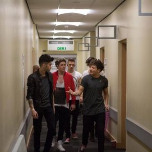THIS IS US, (aka ONE DIRECTION: THIS IS US), from left: Zayn Malik, Niall Horan, Liam Payne, Louis Tomlinson, Harry Styles (front), 2013. ph: Calvin Aurand/©Sony Pictures Releasing