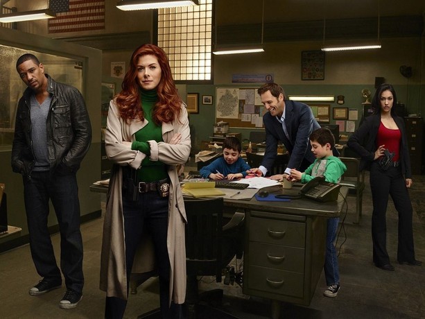 Watch the mysteries of laura season 1 123movies outlet