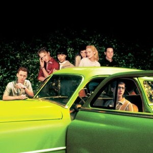 LIBERTY HEIGHTS, behind car from left: Gerry Rosenthal, Ben Foster, Rebekah Johnson, Adrien Brody, Carolyn Murphy, Justin Chambers, 1999. © Warner Brothers