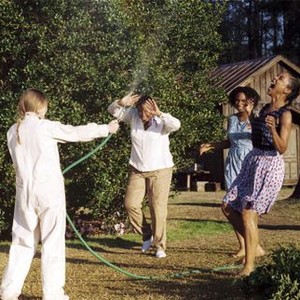 THE SECRET LIFE OF BEES, from left: Dakota Fanning, Queen Latifah, Jennifer Hudson, Sophie Okonedo, 2008, TM and ©Copyright Twentieth Century Fox. All Rights Reserved./