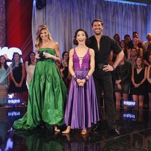Dancing With the Stars, Erin Andrews (L), Meryl Davis (C), Maksim Chmerkovskiy (R), 'Episode 1810A', Season 18, Ep. #12, 05/20/2014, ©ABC