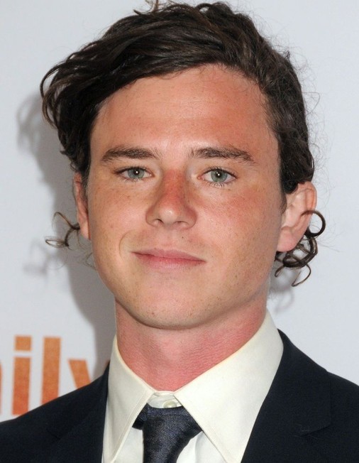 Charlie McDermott