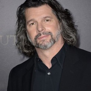 Ronald D. Moore at arrivals for OUTLANDER Mid-Season Premiere, Ziegfeld Theatre, New York, NY April 1, 2015. Photo By: Derek Storm/Everett Collection