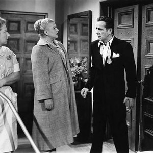 IN A LONELY PLACE, Ruth Warren (left), Humphrey Bogart (right), 1950