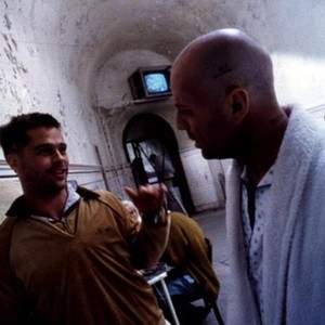 TWELVE MONKEYS, Brad Pitt, Bruce Willis, 1995, in the insane asylum