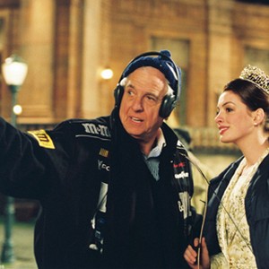  Garry Marshall (left) discusses a scene with Anne Hathaway (right).