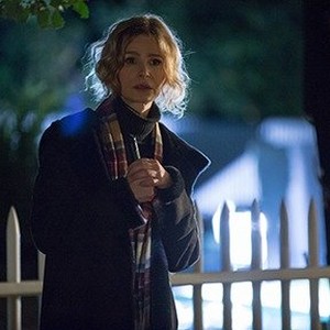 Kyra Sedgwick as Louise Trenner in "The Humbling." photo 4