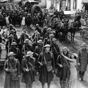 BIG PARADE, Tom O'Brien, Karl Dane, John Gilbert, Renee Adoree, 1925, marching to battle