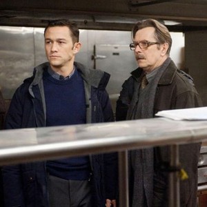 THE DARK KNIGHT RISES, from left: Joseph Gordon-Levitt, Gary Oldman, 2012. ph: Ron Phillips/©Warner Bros.