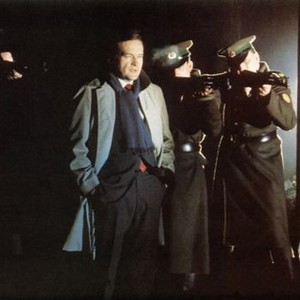 WHITE NIGHTS, Jerzy Skolimowski (center), 1985, (c)Columbia Pictures