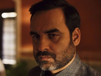 Watch mirzapur episode 9 online online