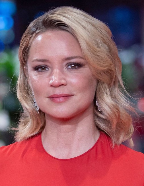 Virginie Efira : Virginie Efira In Love With A Man 10 Years Younger So ...