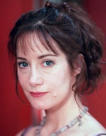 Lynsey Baxter