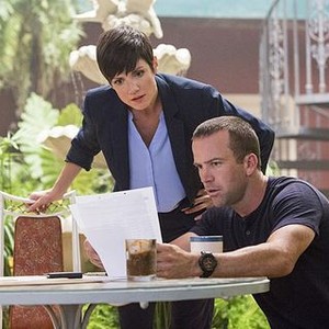 NCIS: New Orleans, Season 1: Zoe McLellan as Special Agent Meredith "Merri" Brody and Lucas Black as Special Agent Christopher LaSalle