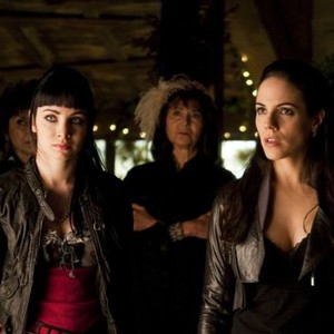 Lost Girl: Season 1 - Rotten Tomatoes