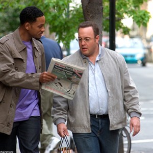 (L-R) Will Smith as Alex Hitchens and Kevin James as Albert Brennaman in "Hitch." photo 17