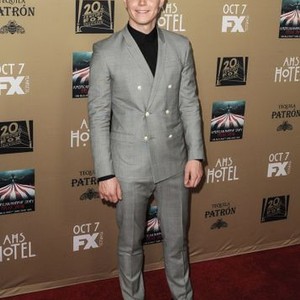 Evan Peters at arrivals for AMERICAN HORROR STORY: HOTEL Season Premiere, Regal Cinemas L.A. LIVE Stadium 14, Los Angeles, CA October 3, 2015. Photo By: Dee Cercone/Everett Collection