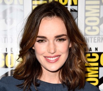 Elizabeth Henstridge - Rotten Tomatoes