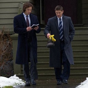 Supernatural, Jared Padalecki (L), Jensen Ackles (R), 'Out with the Old', Season 7, Ep. #16, 03/16/2012, ©KSITE