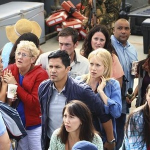 Last Resort, Jay Hernandez (L), Jessy Schram (R), 09/27/2012, ©ABC