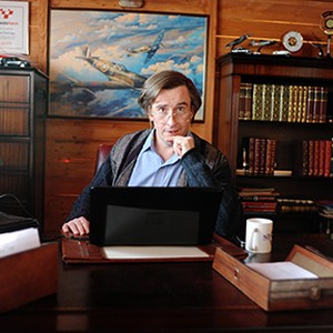 Steve Coogan as Alan Partridge in "Alan Partridge: Alpha Papa." photo 15