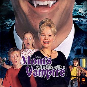 Mom's Got a Date With a Vampire photo 10