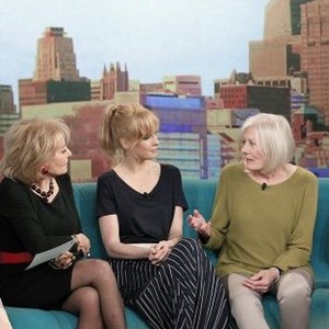 The View, Barbara Walters (L), Kelly Reilly (C), Vanessa Redgrave (R), 08/11/1997, ©ABC