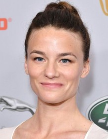 Valerie Pachner