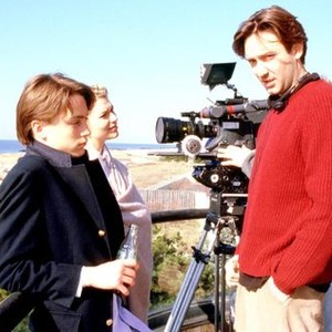 IGBY GOES DOWN, Kieran Culkin, Claire Danes, director Burr Steers on the set, 2002, (c) United Artists