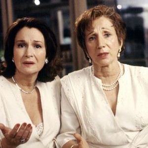 CEMETERY CLUB, Diane Ladd, Olympia Dukakis, 1993, ©Buena Vista Pictures