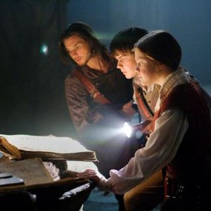THE CHRONICLES OF NARNIA: THE VOYAGE OF THE DAWN TREADER, from left: Ben Barnes, Skandar Keynes, Georgie Henley, 2010. TM & ©Twentieth Century Fox Film Corp. All rights reserved