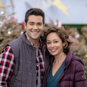 Christmas Under the Stars (2019) photo 10