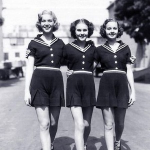 Three Smart Girls (1936) photo 7