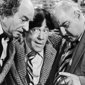 The Three Stooges Go Around the World in a Daze (1963) photo 8