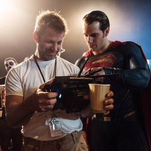 BATMAN V SUPERMAN: DAWN OF JUSTICE, from left: director Zack Snyder, Henry Cavill, as Superman, on set, 2016. ph: Clay Enos/© Warner Bros.