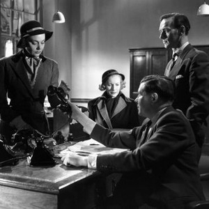THE SECRET PEOPLE, Audrey Hepburn (left), Valentina Cortese (center), 1952