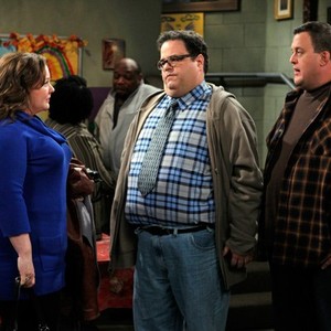 Mike and Molly, David Anthony Higgins (L), Billy Gardell (R), 09/20/2010, ©CBS
