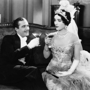 LOVE'S BLINDNESS, from left, Pauline Starke, Douglas Gilmore, 1926