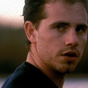CABIN FEVER, Rider Strong, 2002