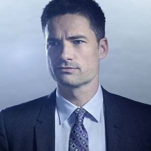 Warren Christie as Sergeant Mark Cross