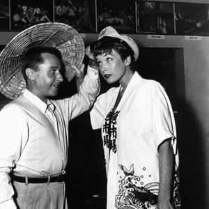 THE BIRDS AND THE BEES, George Gobel visited on set by Shirley MacLaine, 1956